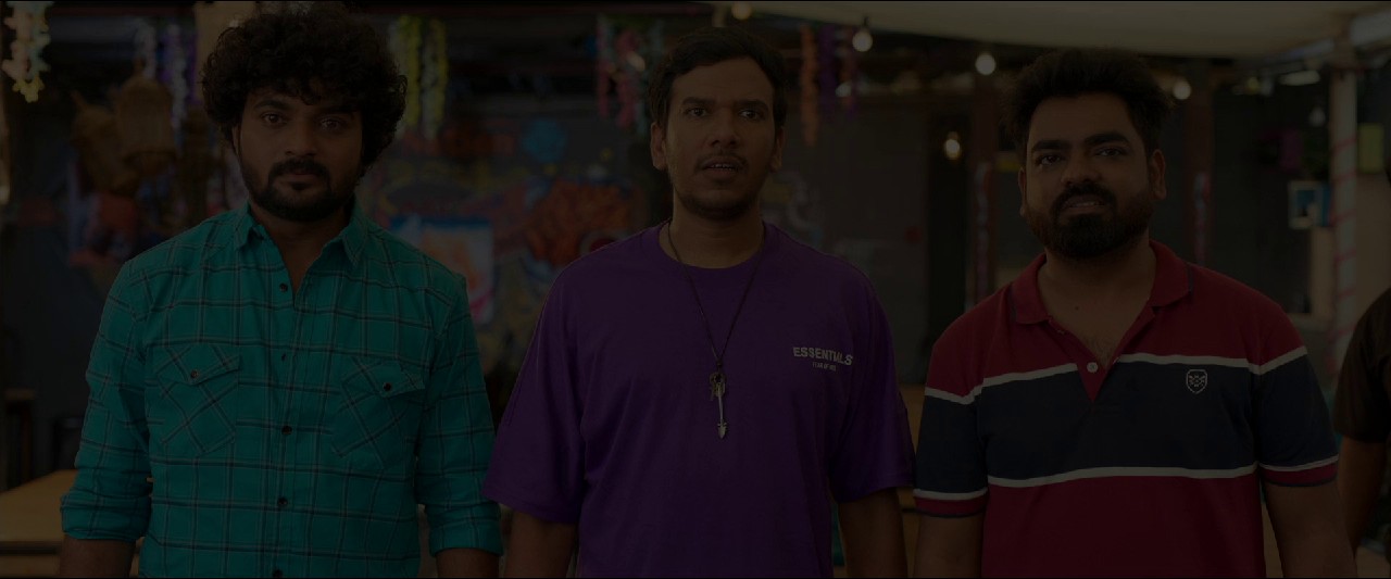 Ambat Shoukin (2025) Marathi AMZN.WEB-DL 1080p AVC DDP 5.1 ESub B4uHD.mkv.0003